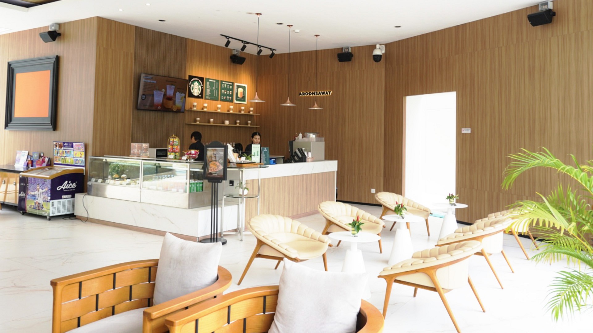 Aroonsawat Cafe